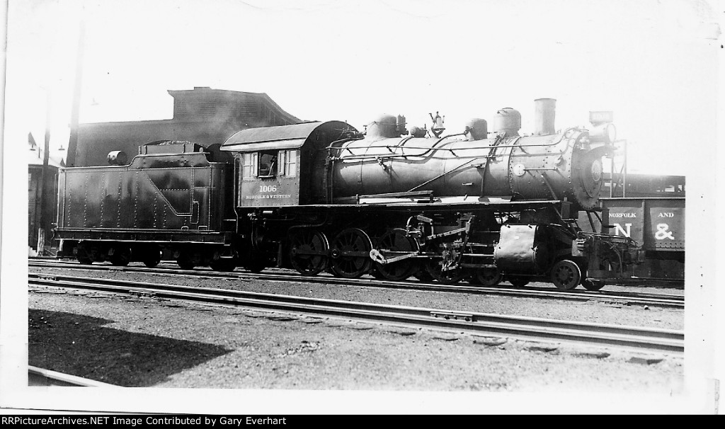 NW 4-8-0 #1006 - Norfolk & Western 